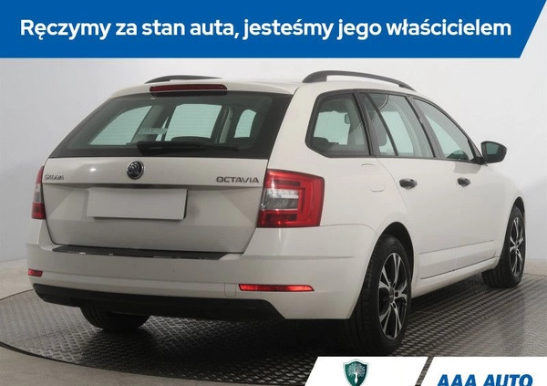 Skoda Octavia cena 43000 przebieg: 177047, rok produkcji 2017 z Połczyn-Zdrój małe 232